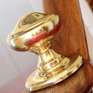 Détails rampe escalier Résidence services Senior France Villa Médicis