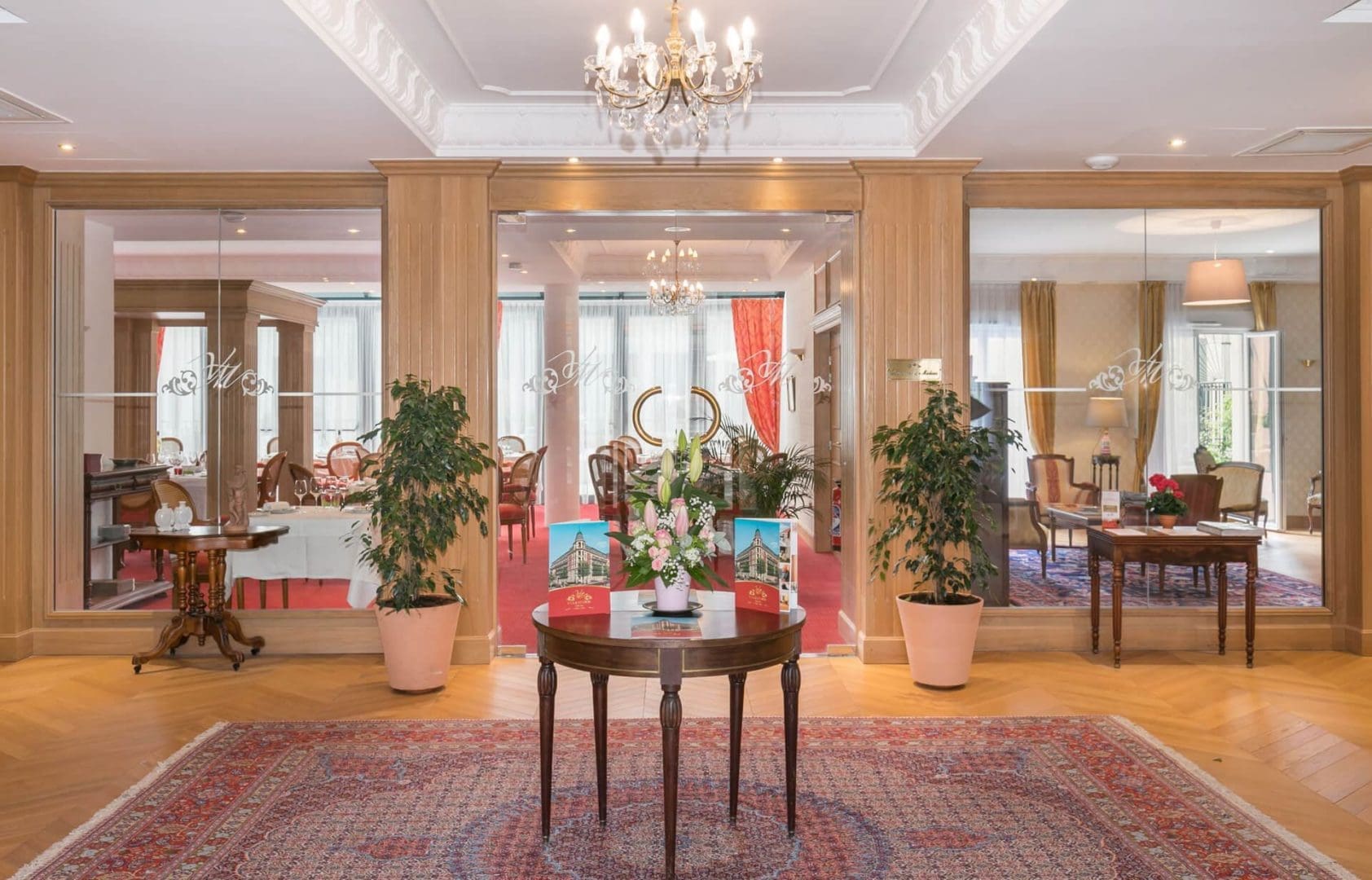 entrez dans la Résidence Villa Médicis Puteaux