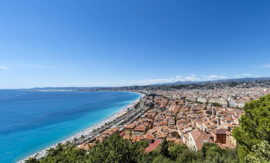 Ville de Saint-Laurent-du-Var Paysage avec vue sur la mer de la ville de Saint-Laurent-du-Var